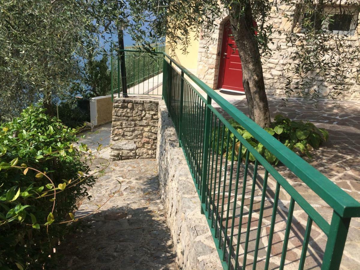 Appartamento Cadelagnel Кастеллетто-ди-Бренцоне Экстерьер фото