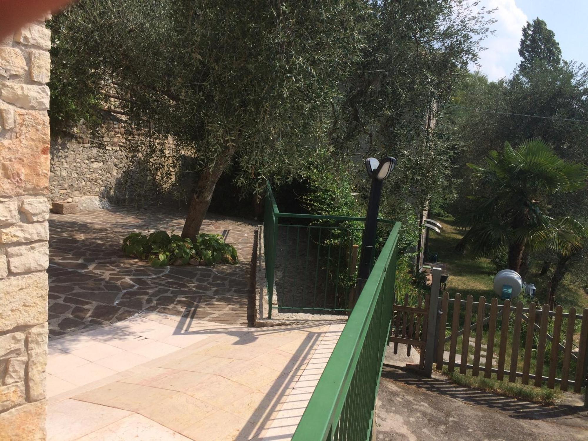 Appartamento Cadelagnel Кастеллетто-ди-Бренцоне Экстерьер фото