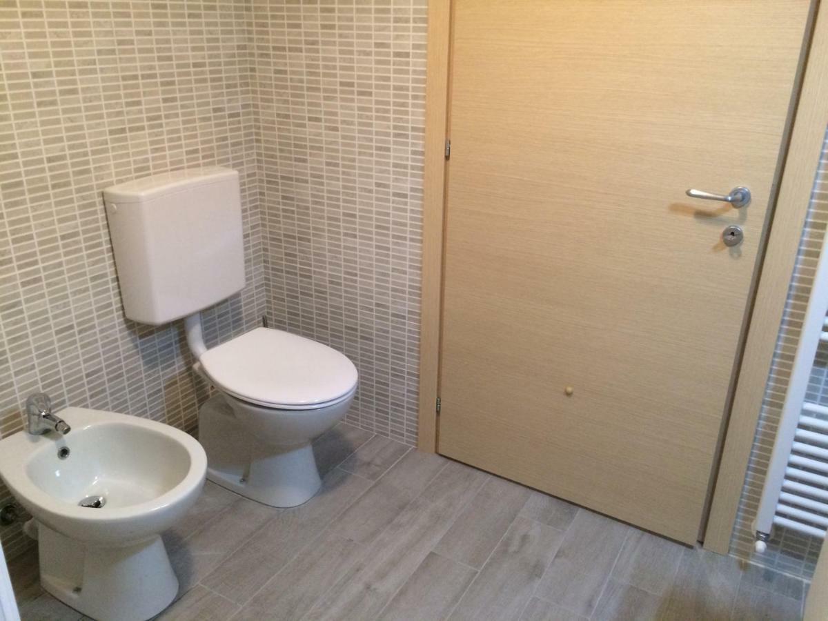 Appartamento Cadelagnel Кастеллетто-ди-Бренцоне Экстерьер фото