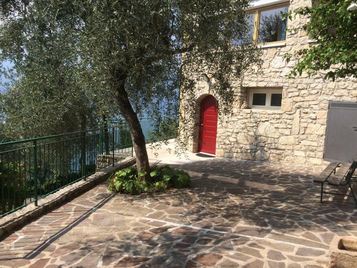 Appartamento Cadelagnel Кастеллетто-ди-Бренцоне Экстерьер фото